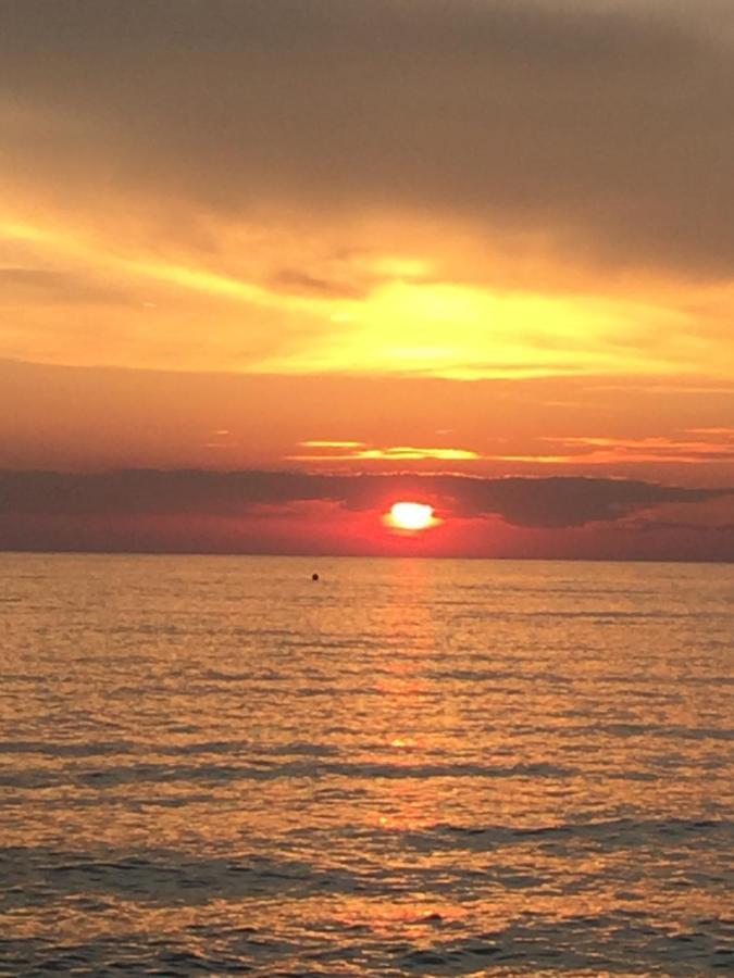 Appartamento Vista Mare Da Mary Gallipoli Exterior foto